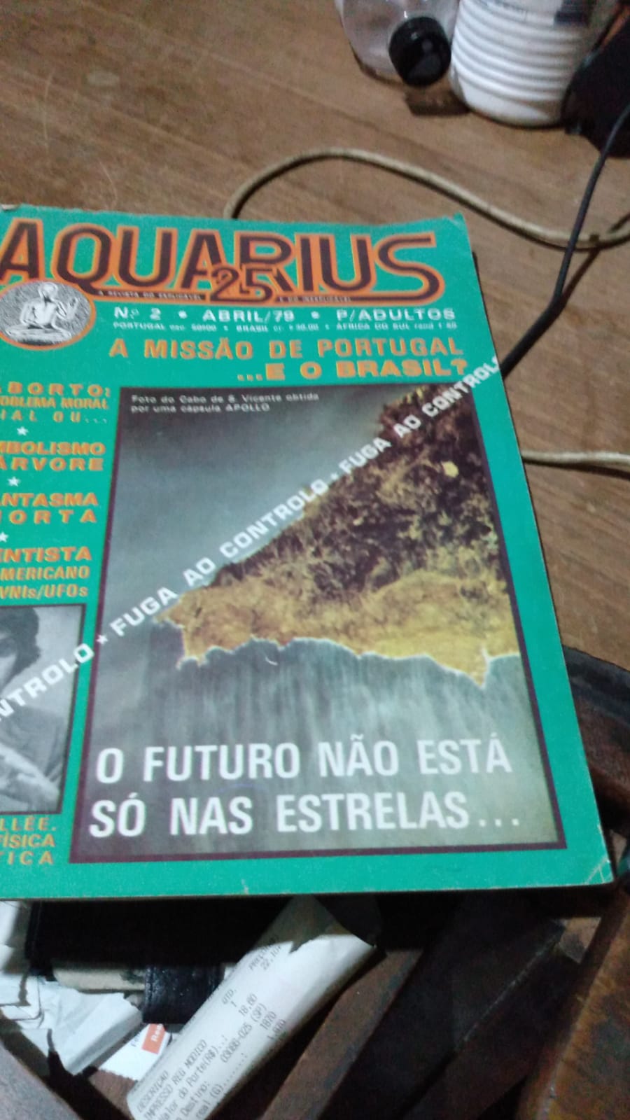 alternative text