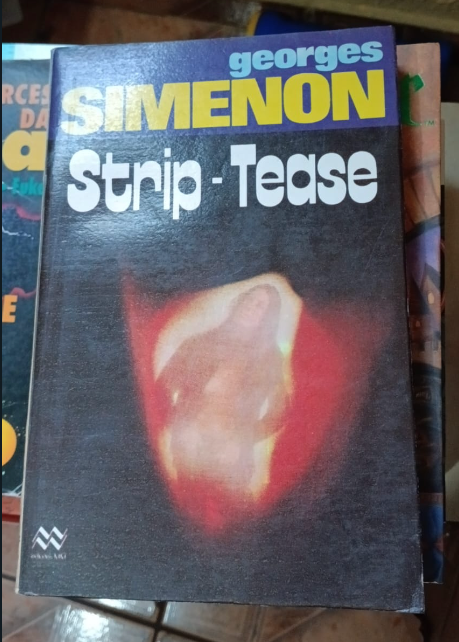 alternative text