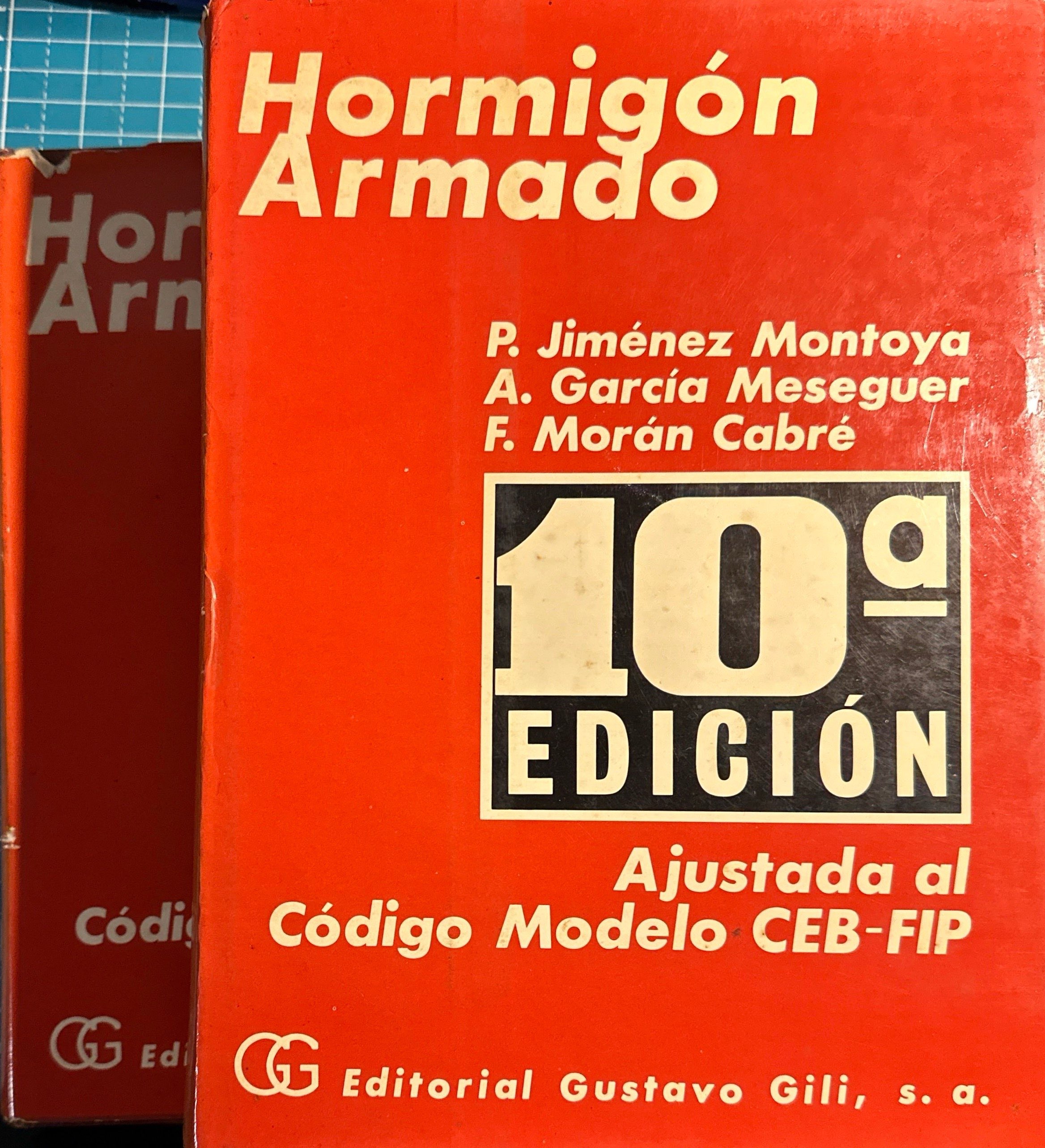 alternative text