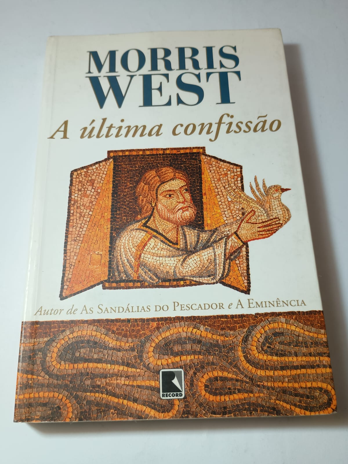 alternative text