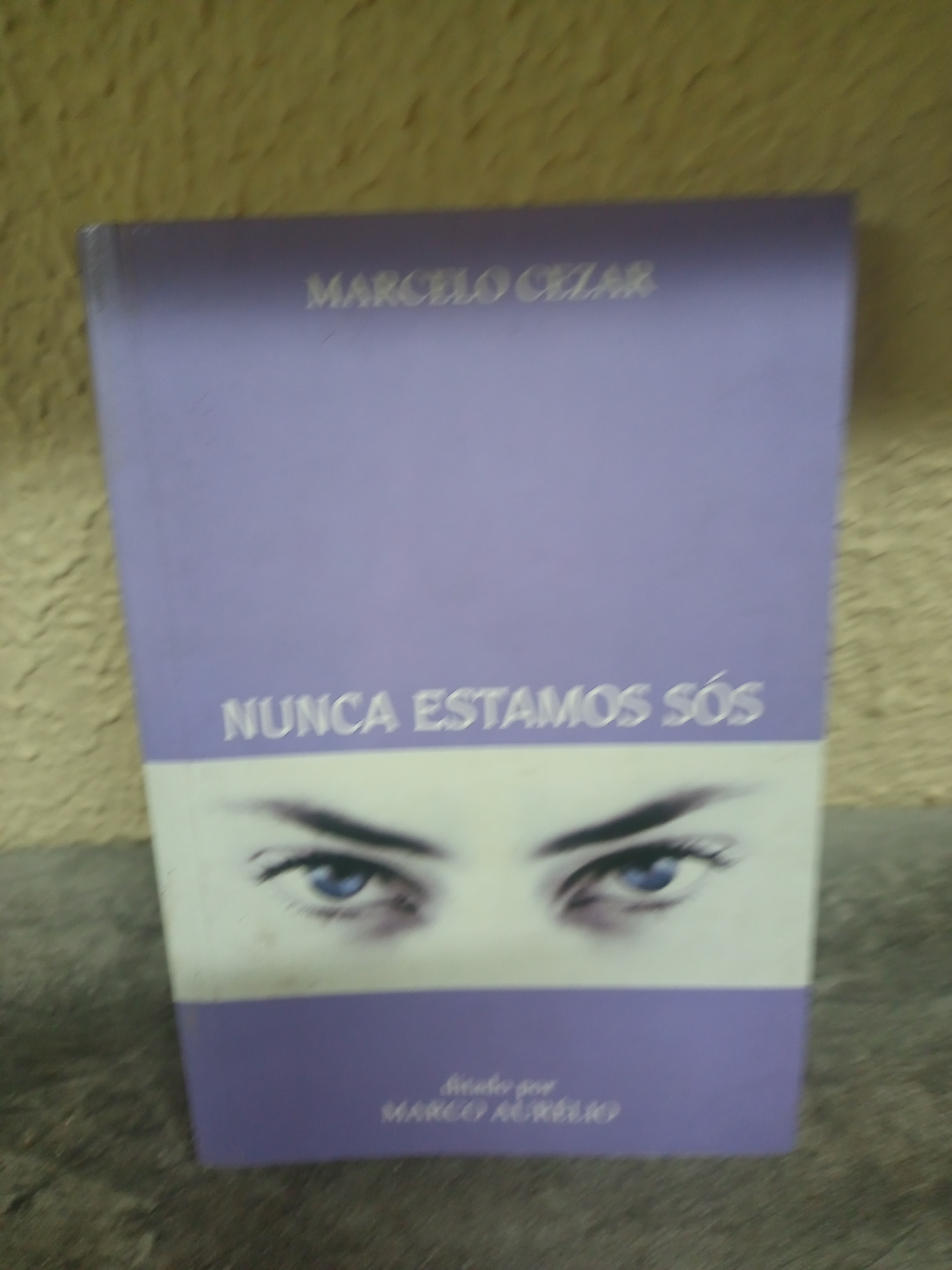alternative text