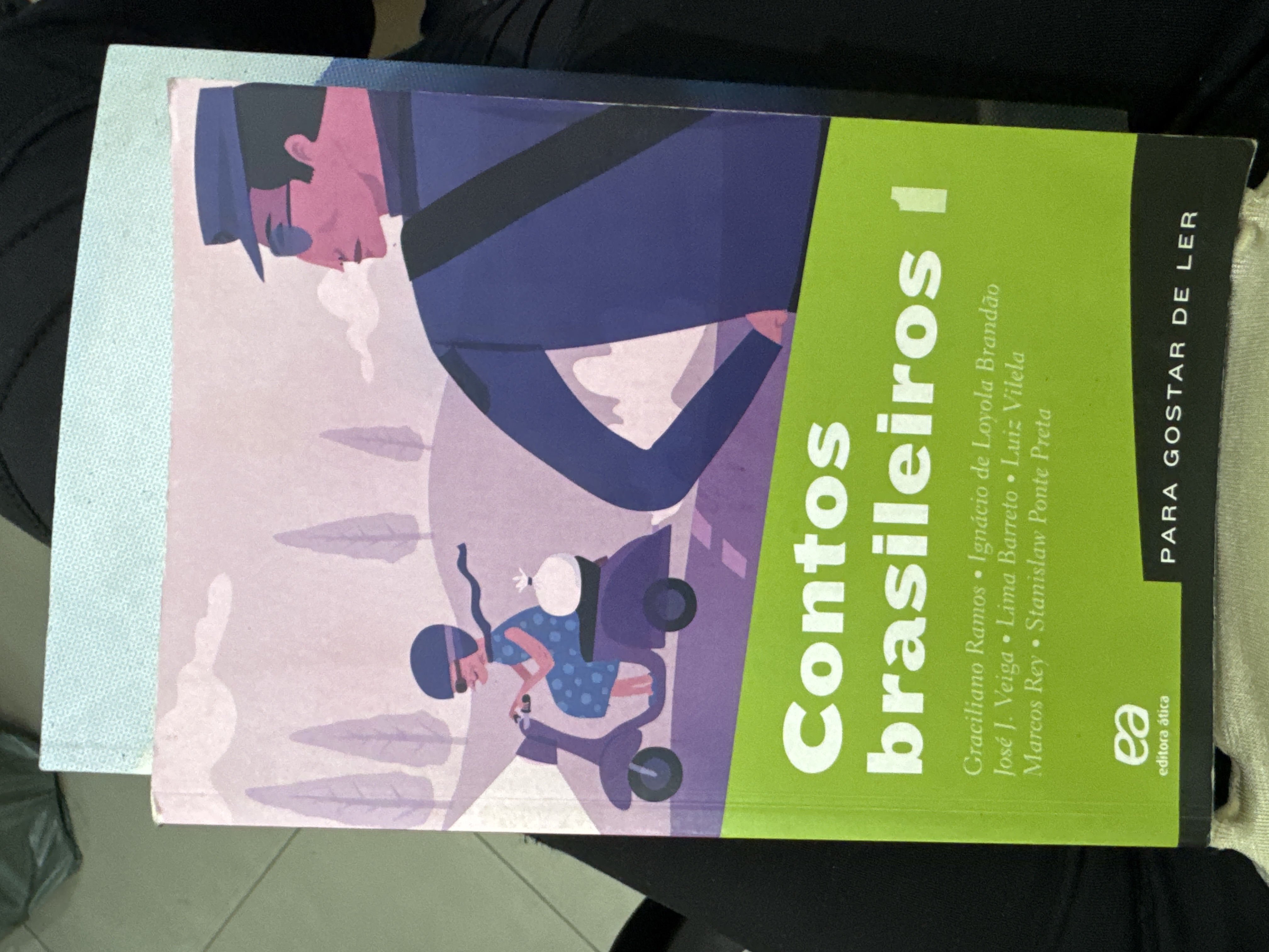 alternative text
