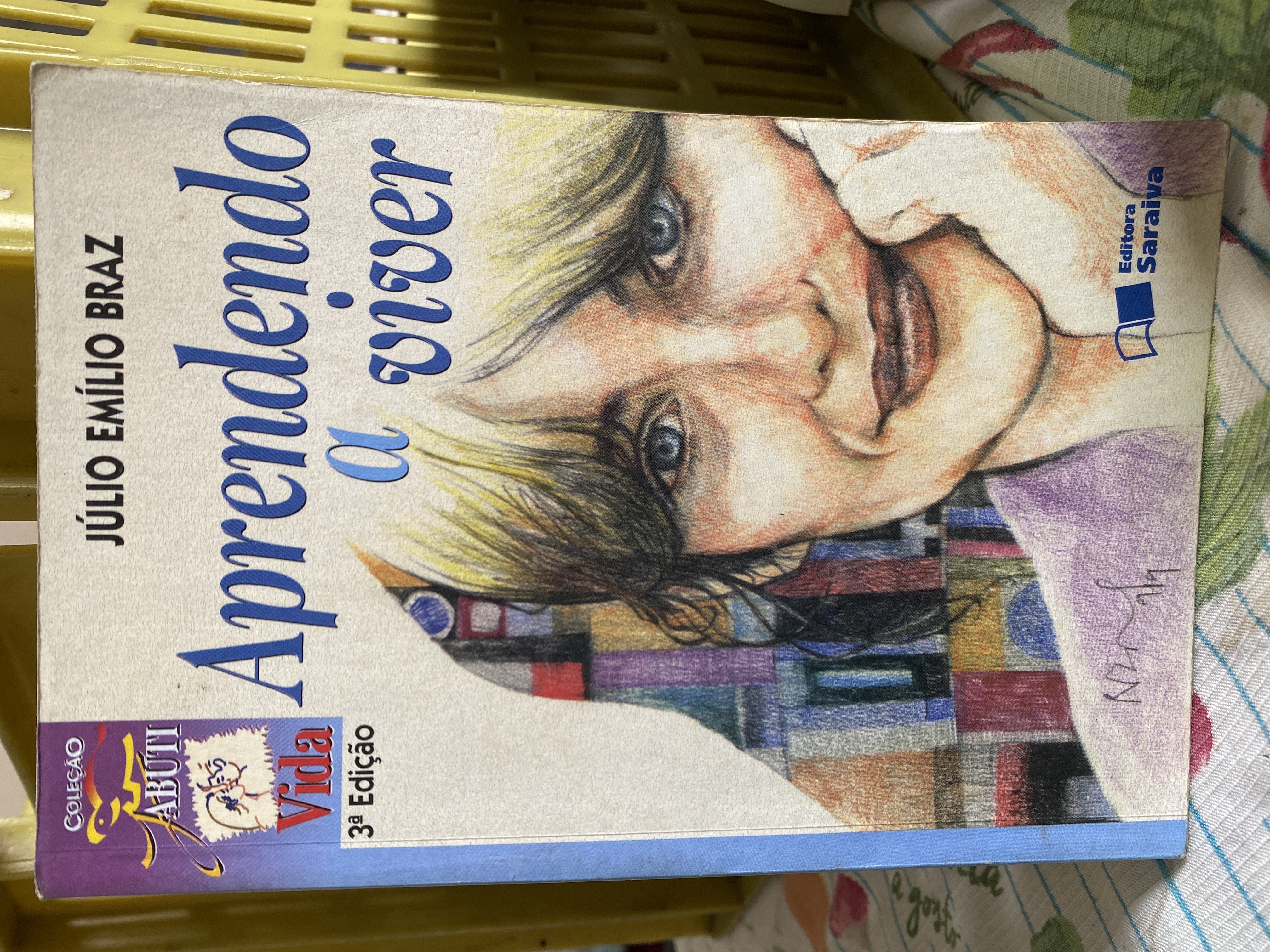 alternative text
